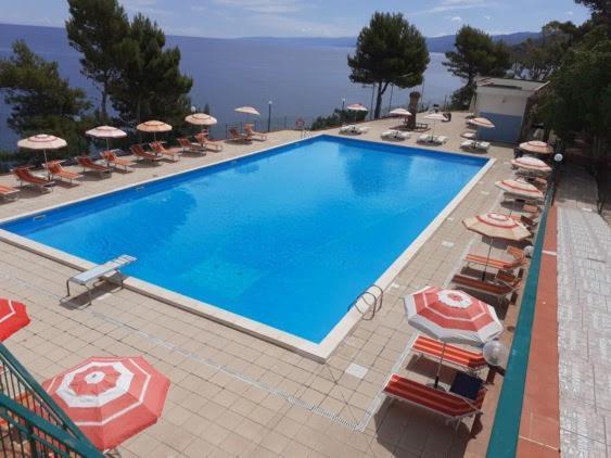 Camping & Village Rais Gerbi Pollina Dış mekan fotoğraf